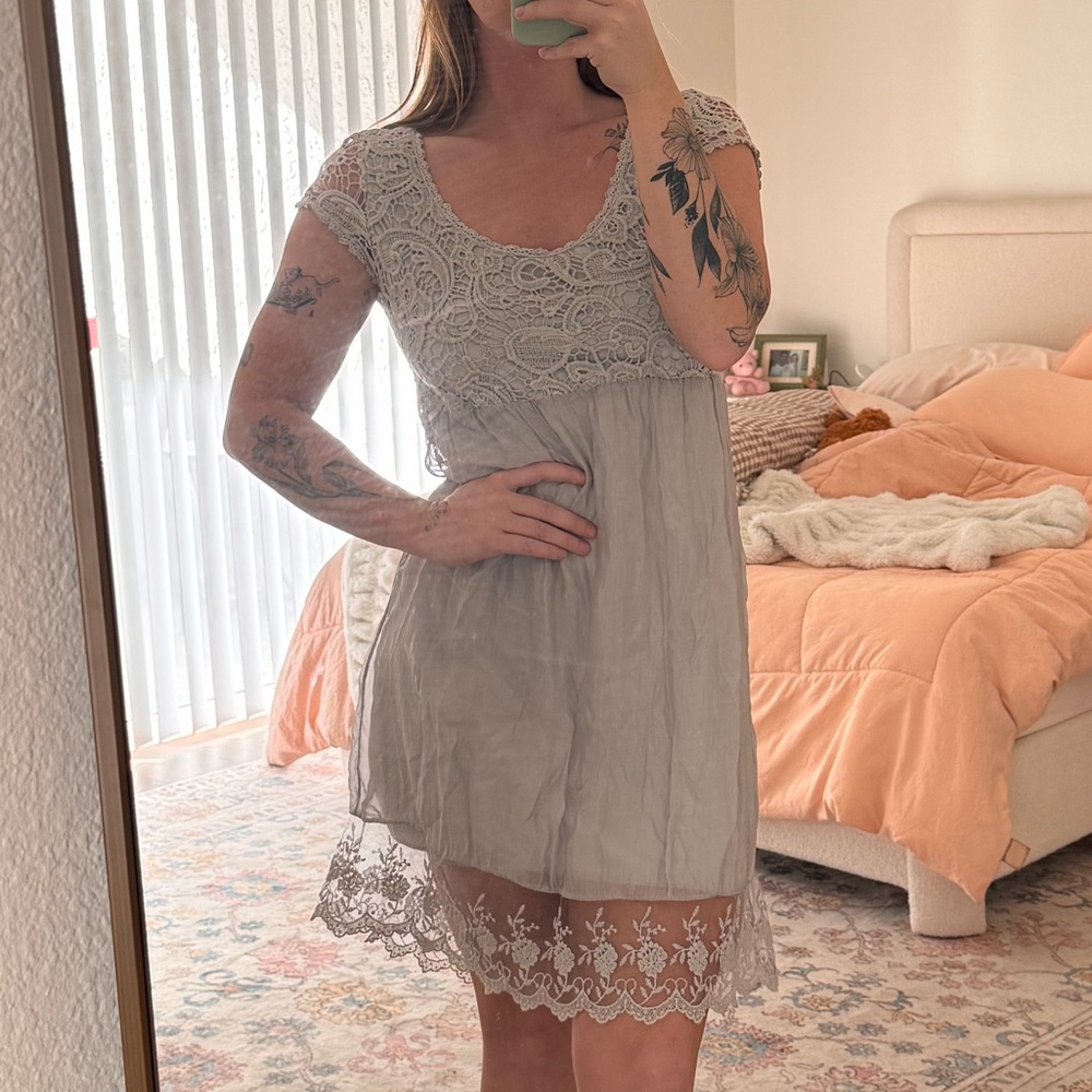 Piazza Roma 100% Silk Lace-Trim Grey Cocktail Midi Dress